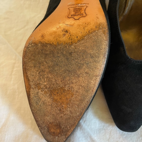 Yves St. Laurent suede leather pump size 9 M with leather soles - Picture 4 of 8